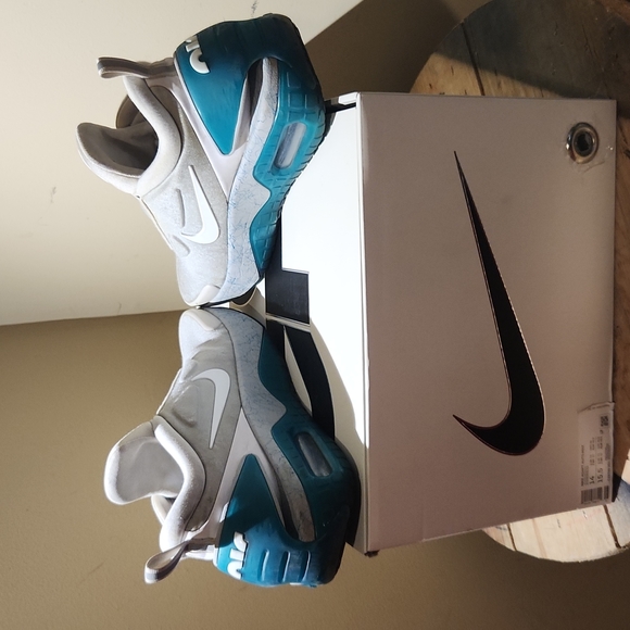 Nike auto adapt main image 4